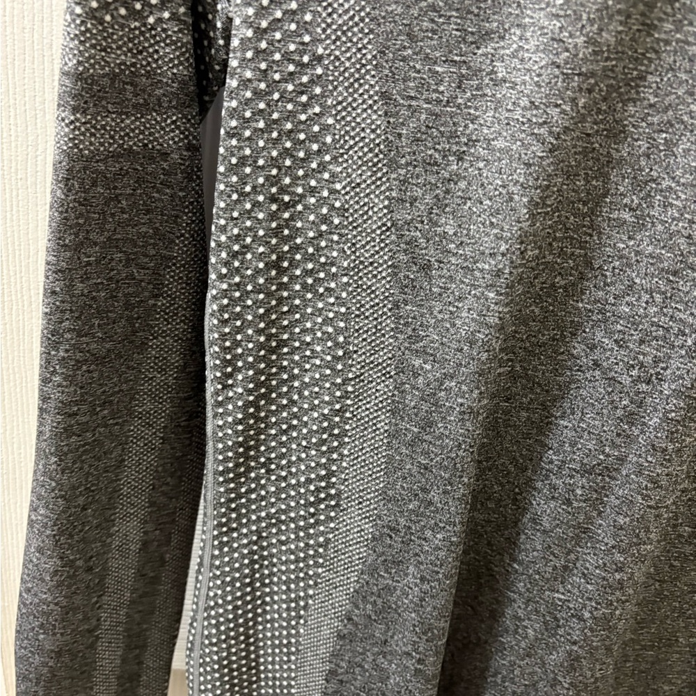 2-Figs Long Sleeve Performance Tee - Picture 2 of 5
